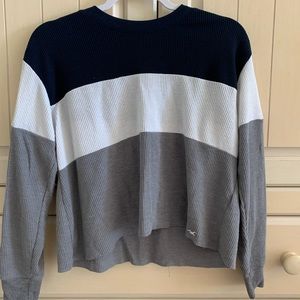 Hollister cropped long sleeve shirt